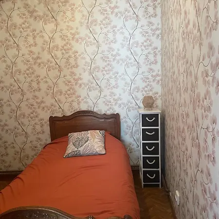 Nuit Pres De L'eau Bed & Breakfast Hallines